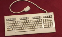 C128D keyboard #03